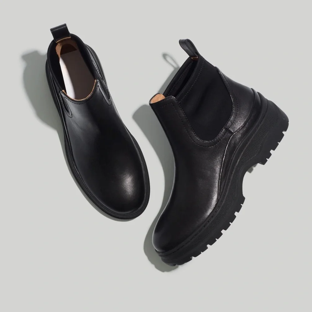 Madewell Dani chelsea lugsole boot black sz 7.5 price firm!